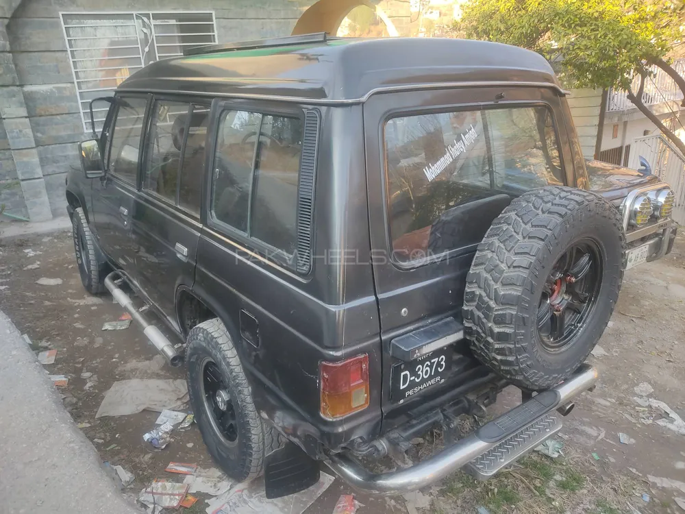 مٹسوبیشی پجیرو 1988 for Sale in مظفرآباد مٹسوبیشی پجیرو 1988 for Sale in مظفرآباد Image-2