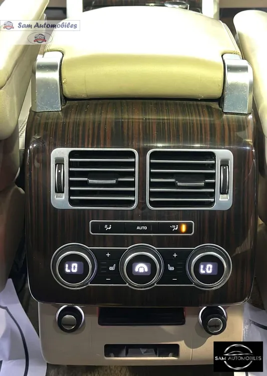 Range Rover Vogue 2013 for Sale in Karachi Range Rover Vogue 2013 for Sale in Karachi Image-12