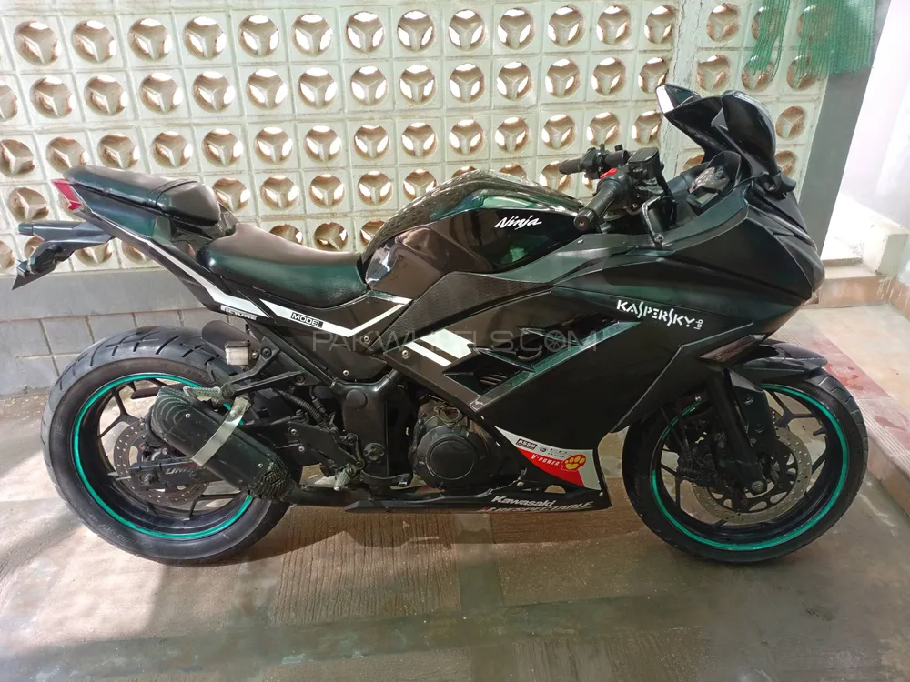 Kawasaki Ninja ZX300 2018 for Sale Image-1