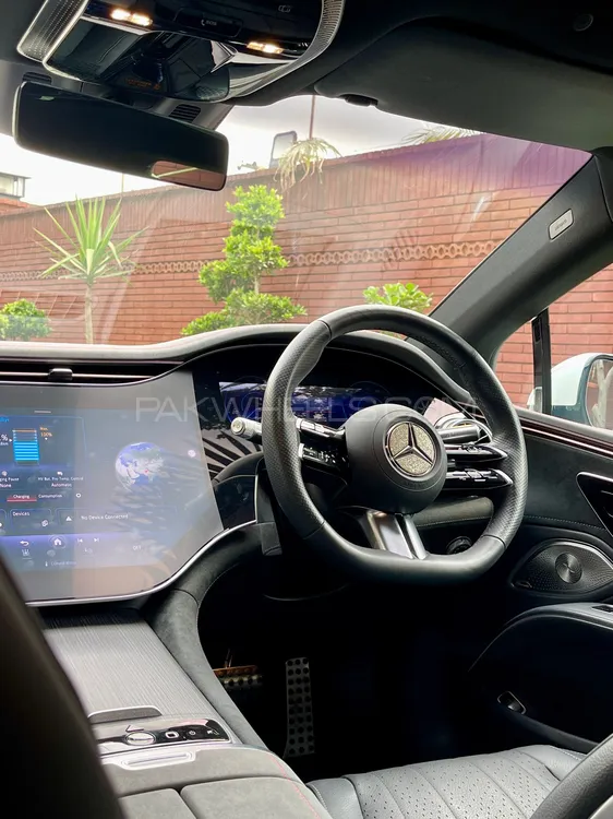 Mercedes Benz EQS 2023 for Sale in Lahore Mercedes Benz EQS 2023 for Sale in Lahore Image-19