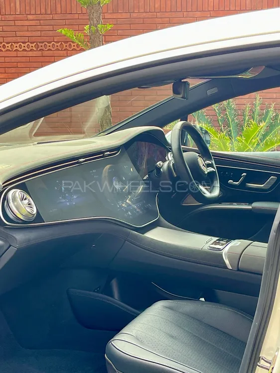 Mercedes Benz EQS 2023 for Sale in Lahore Mercedes Benz EQS 2023 for Sale in Lahore Image-17