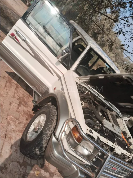 Mitsubishi Pajero 1995 for Sale in Lahore Mitsubishi Pajero 1995 for Sale in Lahore Image-10