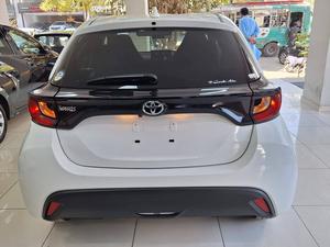YARIS X PUSH
4.5 GRADE
51K MILEAGE 
FRESH CLEAR 
WHITE COLOR
VERIFIABLE AUCTION REPORT AVAILABLE 
FOR MORE DETAILS PLEASE CONTACT