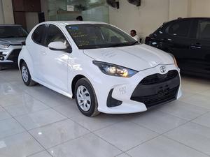 YARIS X PUSH
4.5 GRADE
51K MILEAGE 
FRESH CLEAR 
WHITE COLOR
VERIFIABLE AUCTION REPORT AVAILABLE 
FOR MORE DETAILS PLEASE CONTACT