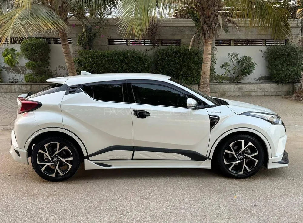 Toyota C-HR 2018 for Sale in Karachi Image-1