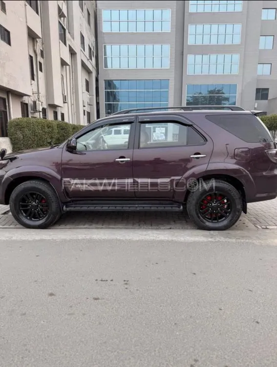 Toyota Fortuner 2013 for Sale in Lahore Image-1