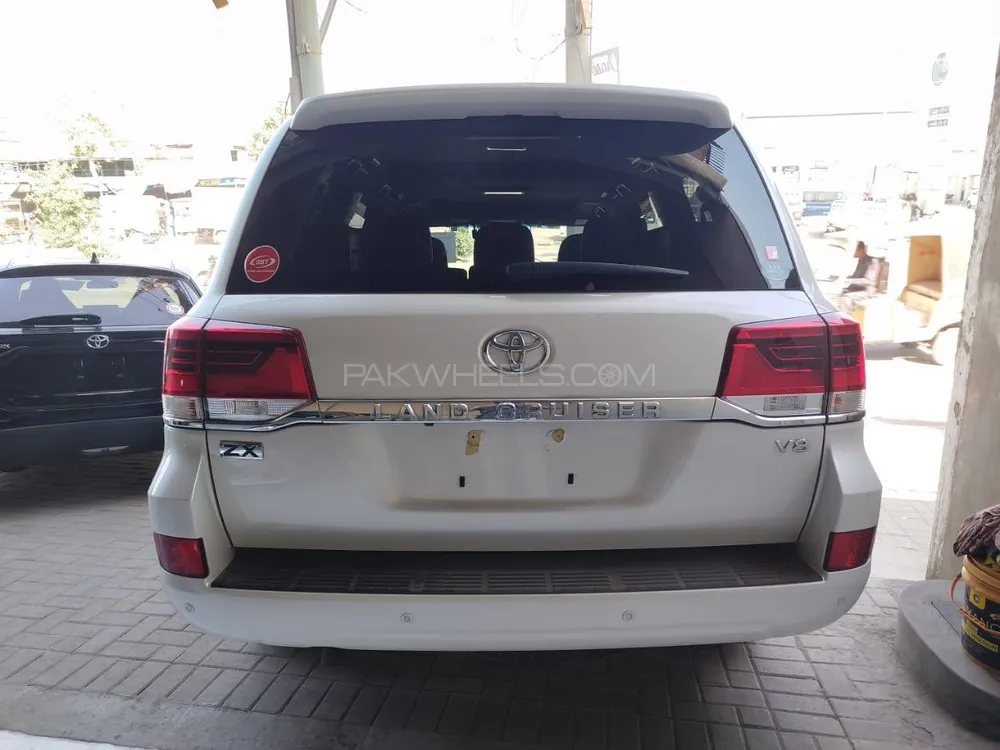 Toyota Land Cruiser 2020 for Sale in Karachi Image-1