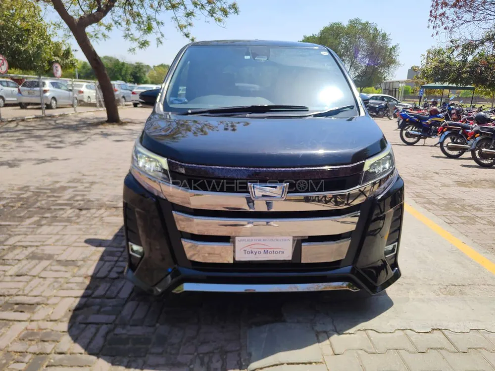 Toyota Noah 2018 for Sale in Lahore Image-1
