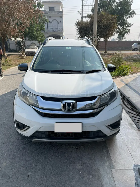 Honda BR-V 2017 for Sale in Lahore Image-1