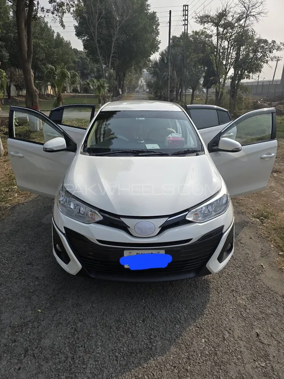 Toyota Yaris Sedan 2023 for Sale in Faisalabad Image-1