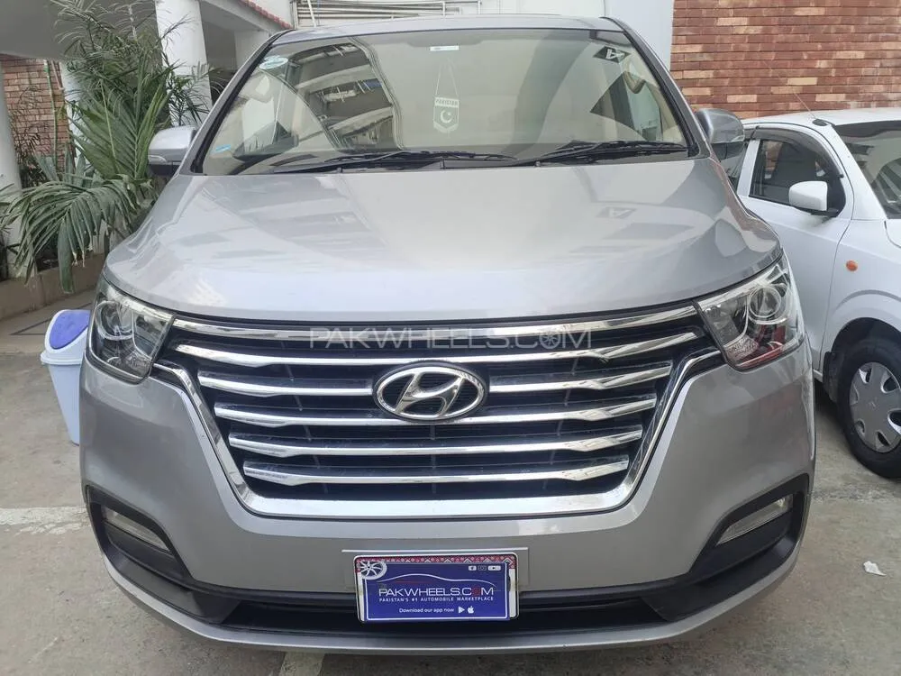 Hyundai Grand Starex 2020 for Sale in Karachi Image-1