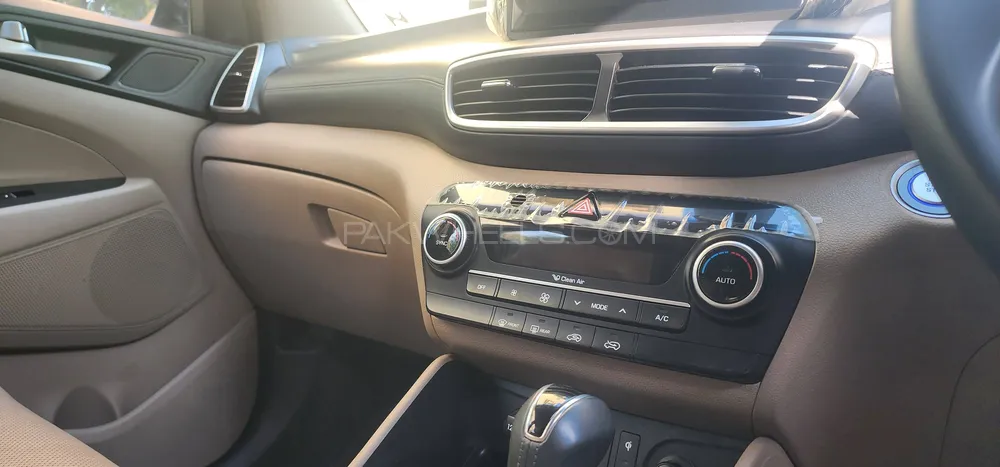 Hyundai Tucson 2022 for Sale in Lahore Hyundai Tucson 2022 for Sale in Lahore Image-4