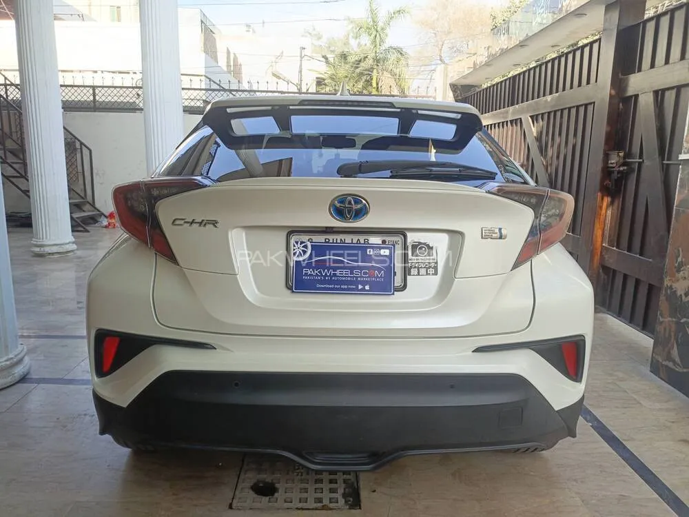 ٹویوٹا سی-ایچ آر 2018 for Sale in لاہور ٹویوٹا سی-ایچ آر 2018 for Sale in لاہور Image-4