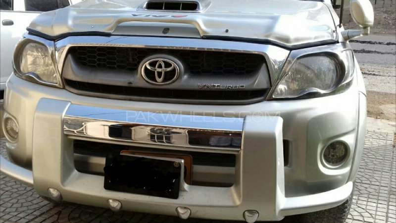 Toyota Hilux 2010 for Sale in Karachi Image-1