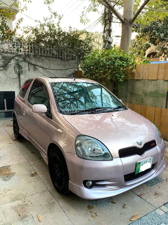 Toyota Vitz 2001 for Sale in Lahore Image-1