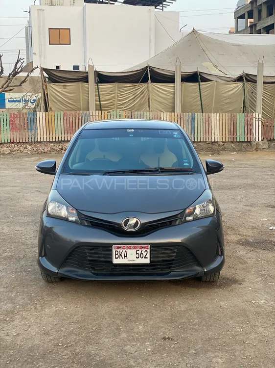 Toyota Vitz 2014 for Sale in Hyderabad Image-1