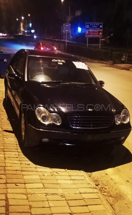 Mercedes Benz C Class 2001 for Sale in Islamabad Image-1