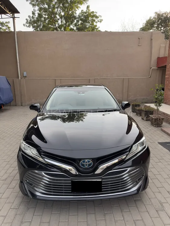 Toyota Camry 2018 for Sale in Lahore Image-1