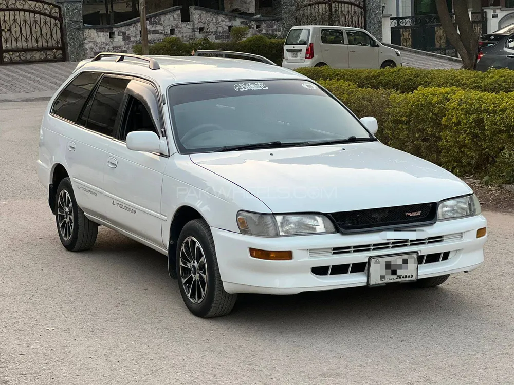 Toyota Corolla Touring 2002 for Sale in Islamabad Image-1