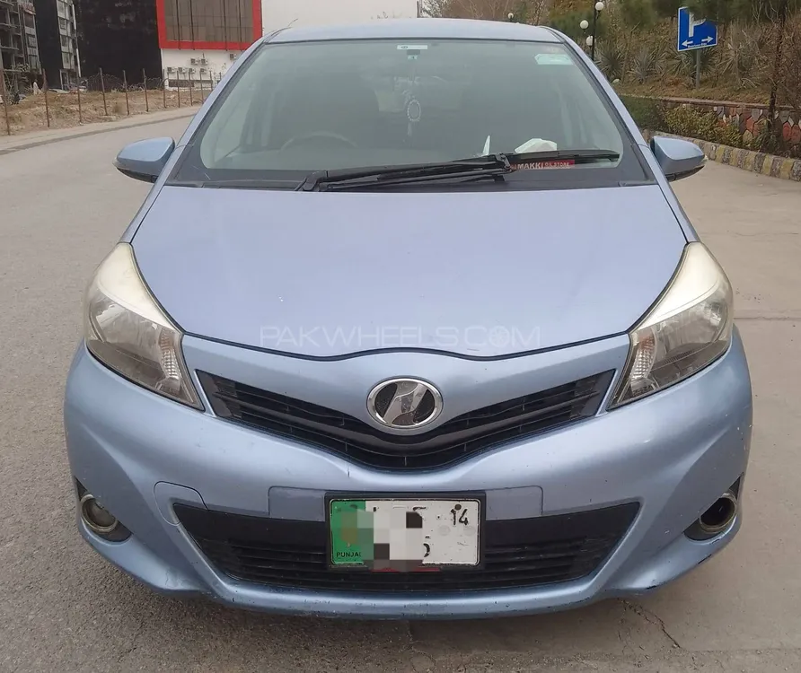 Toyota Vitz 2011 for Sale in Islamabad Image-1