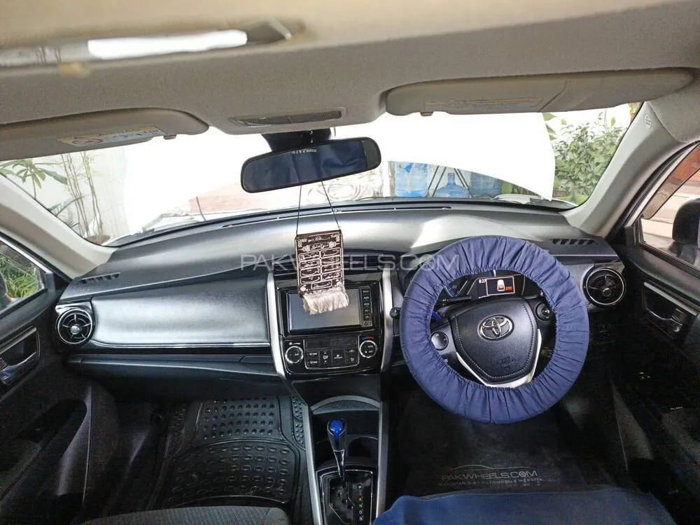 Toyota Corolla Axio 2017 for Sale in Islamabad Toyota Corolla Axio 2017 for Sale in Islamabad Image-10