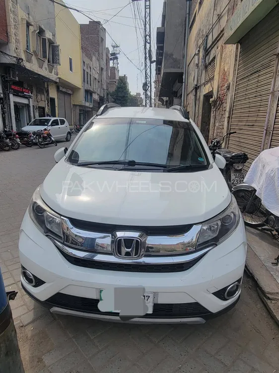 Honda BR-V 2017 for Sale in Okara Image-1