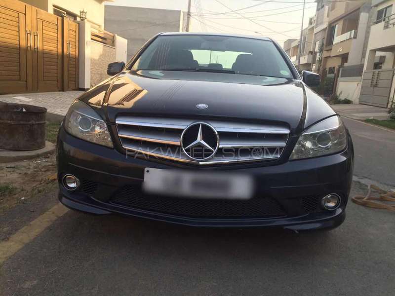 Mercedes Benz C Class 2009 for Sale in Faisalabad Image-1