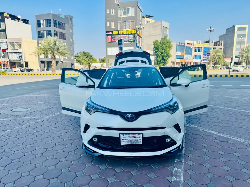 Toyota C-HR 2019 for Sale in Lahore Image-1