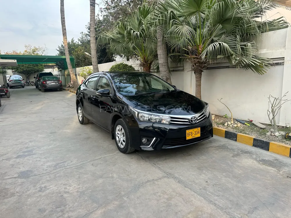 Toyota Corolla 2016 for Sale in Karachi Image-1