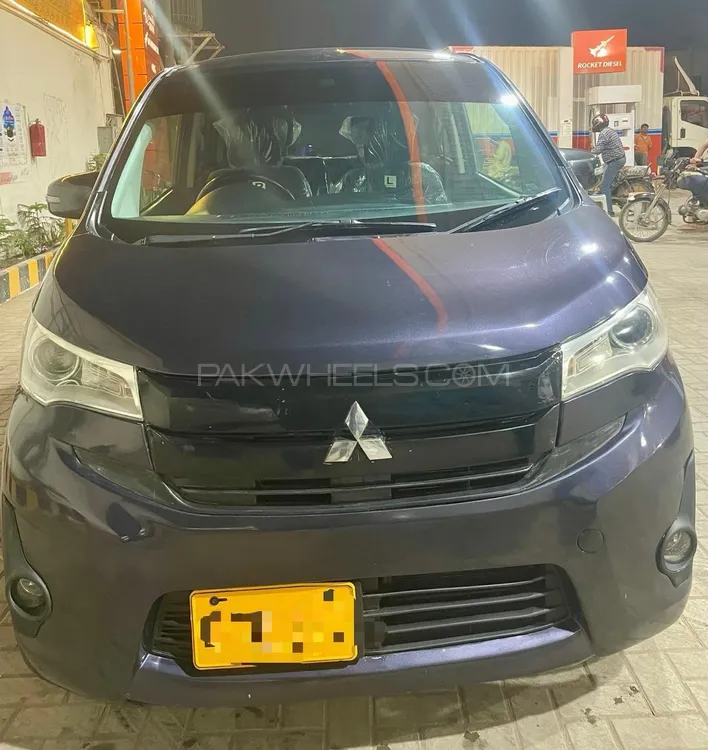 مٹسوبیشی ای کے کسٹم 2014 for Sale in کراچی Image-1