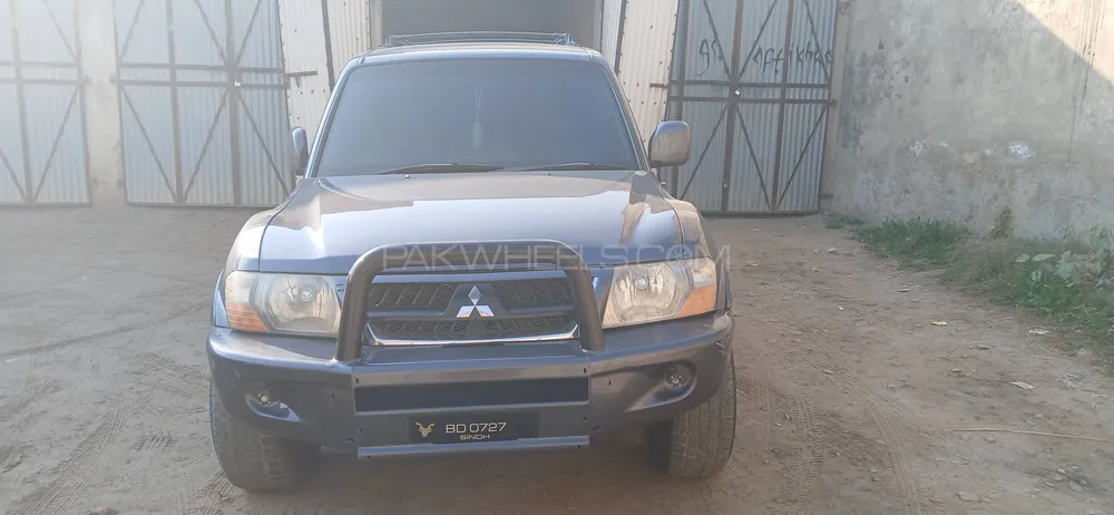 Mitsubishi Pajero 2004 for Sale in Swabi Image-1