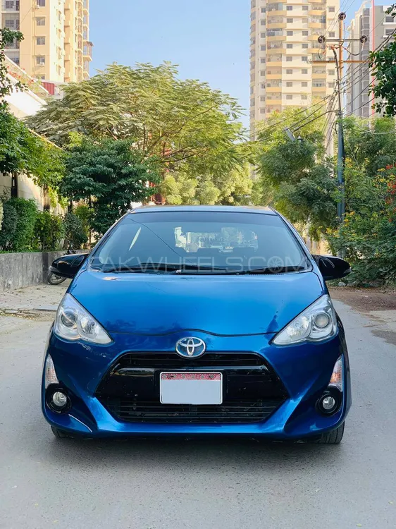 Toyota Aqua 2015 for Sale in Karachi Image-1