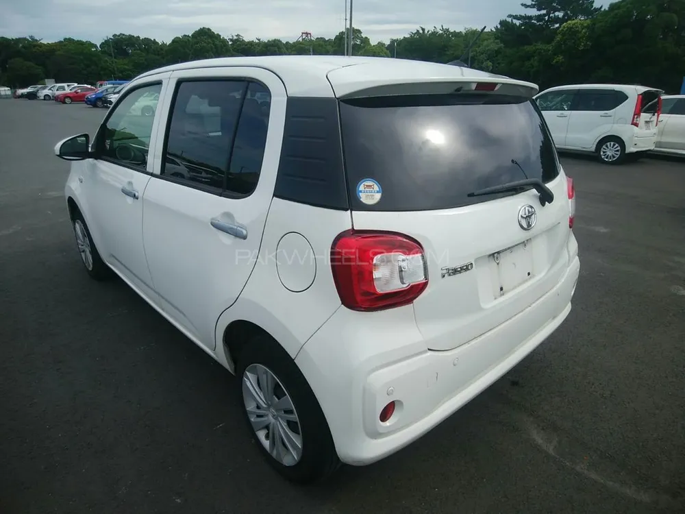 Toyota Passo 2024 for Sale in Peshawar Toyota Passo 2024 for Sale in Peshawar Image-10