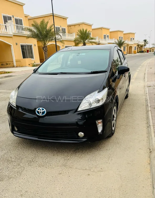 Toyota Prius 2012 for Sale in Karachi Image-1
