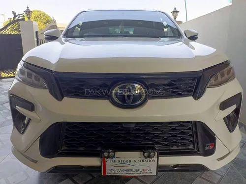 Slide toyota fortuner gr s 2023 117532568