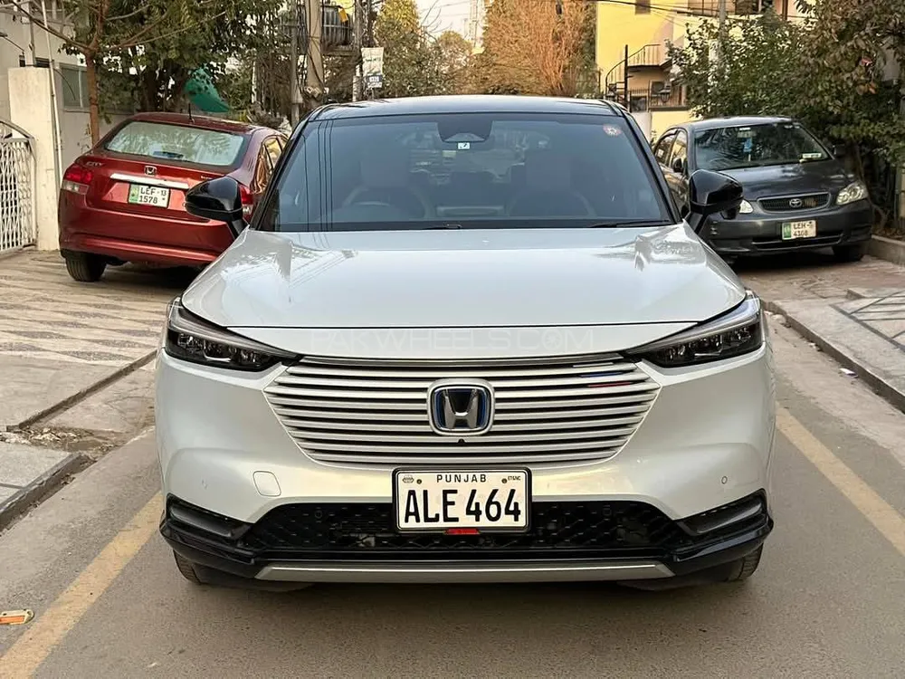 Honda Vezel 2021 for Sale in Lahore Image-1