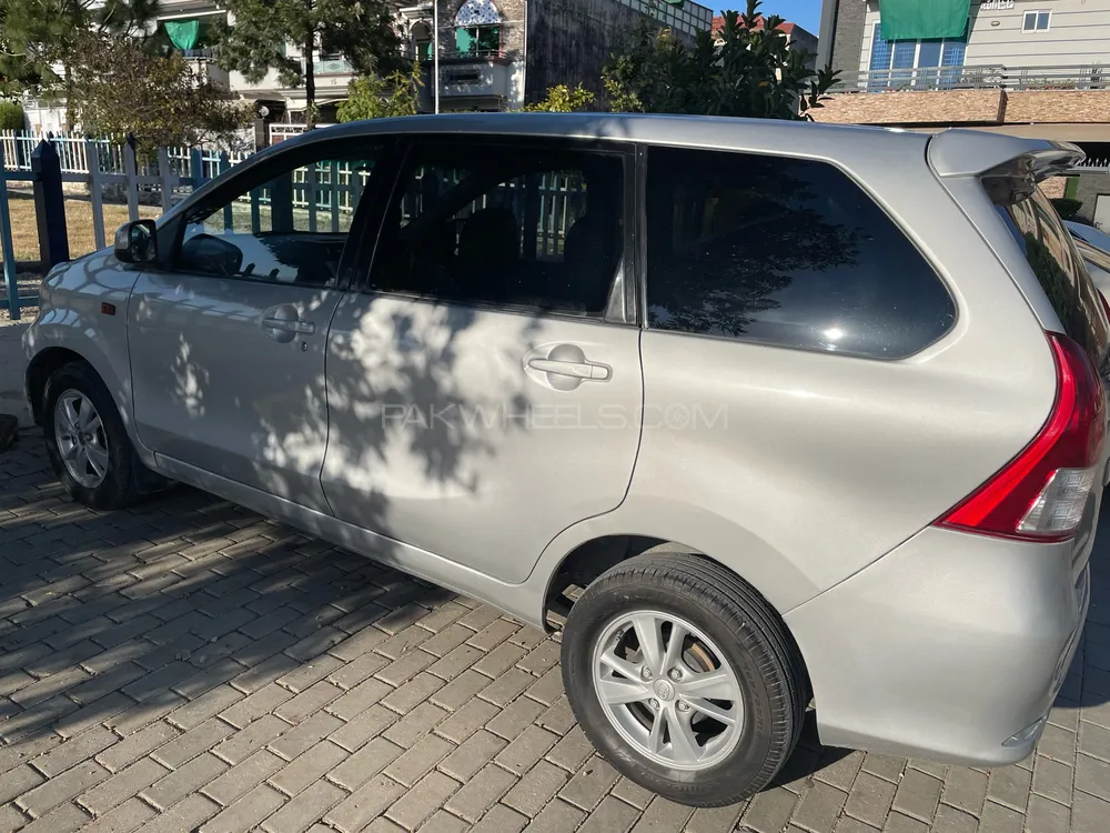 Toyota Avanza 2013 for Sale in Islamabad Image-1