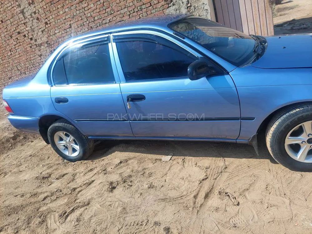 Toyota Corolla 1998 for Sale in Fort Abbass Image-1