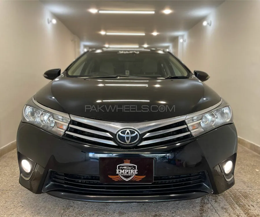 Toyota Corolla 2015 for Sale in Karachi Image-1