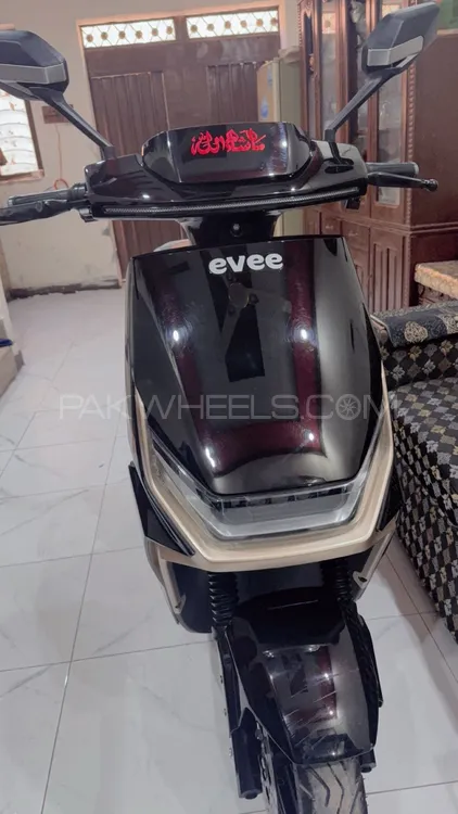 Evee Gen-Z 2025 for Sale Image-1