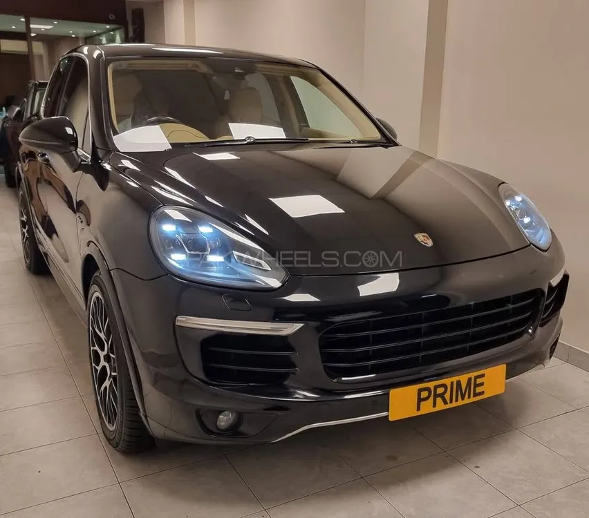Porsche Cayenne 2016 for Sale in Karachi Image-1
