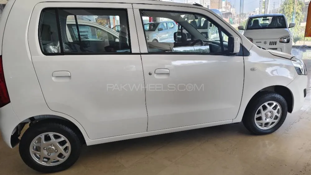 Suzuki Wagon R 2023 for Sale in Vehari Suzuki Wagon R 2023 for Sale in Vehari Image-5