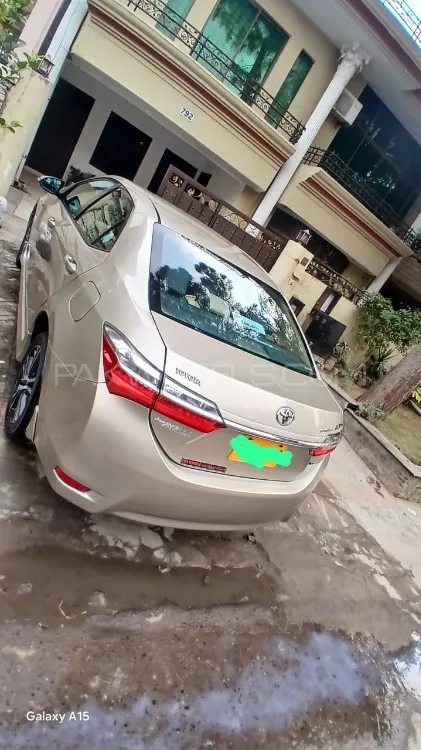 Toyota Corolla 2017 for Sale in Islamabad Image-1