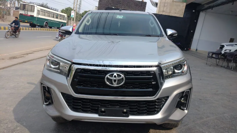 Toyota Hilux 2017 for Sale in Multan Image-1