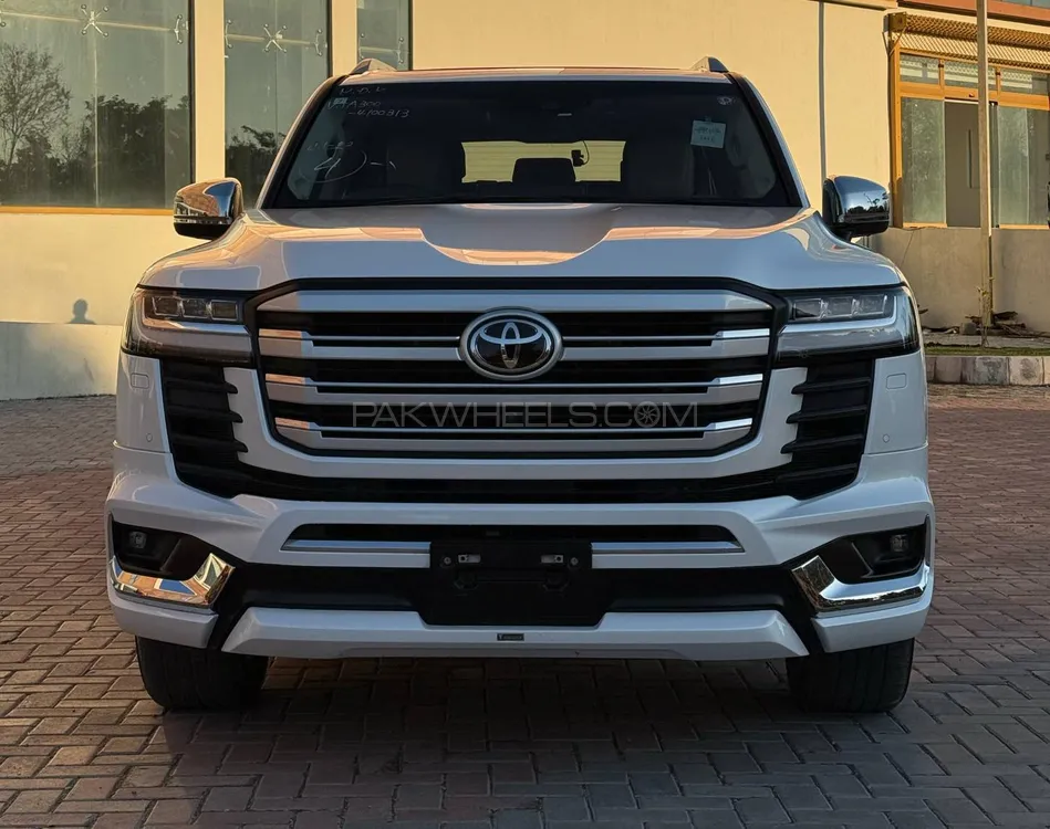 Toyota Land Cruiser 2023 for Sale in Islamabad Image-1