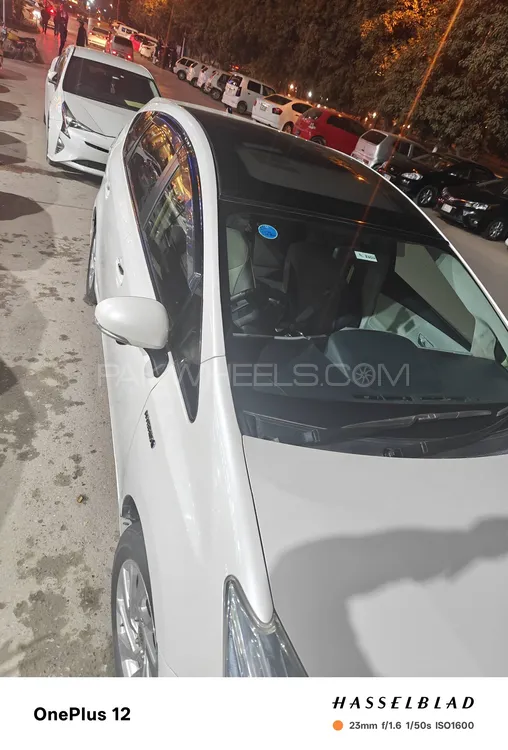 Toyota Prius Alpha 2012 for Sale in Rawalpindi Image-1