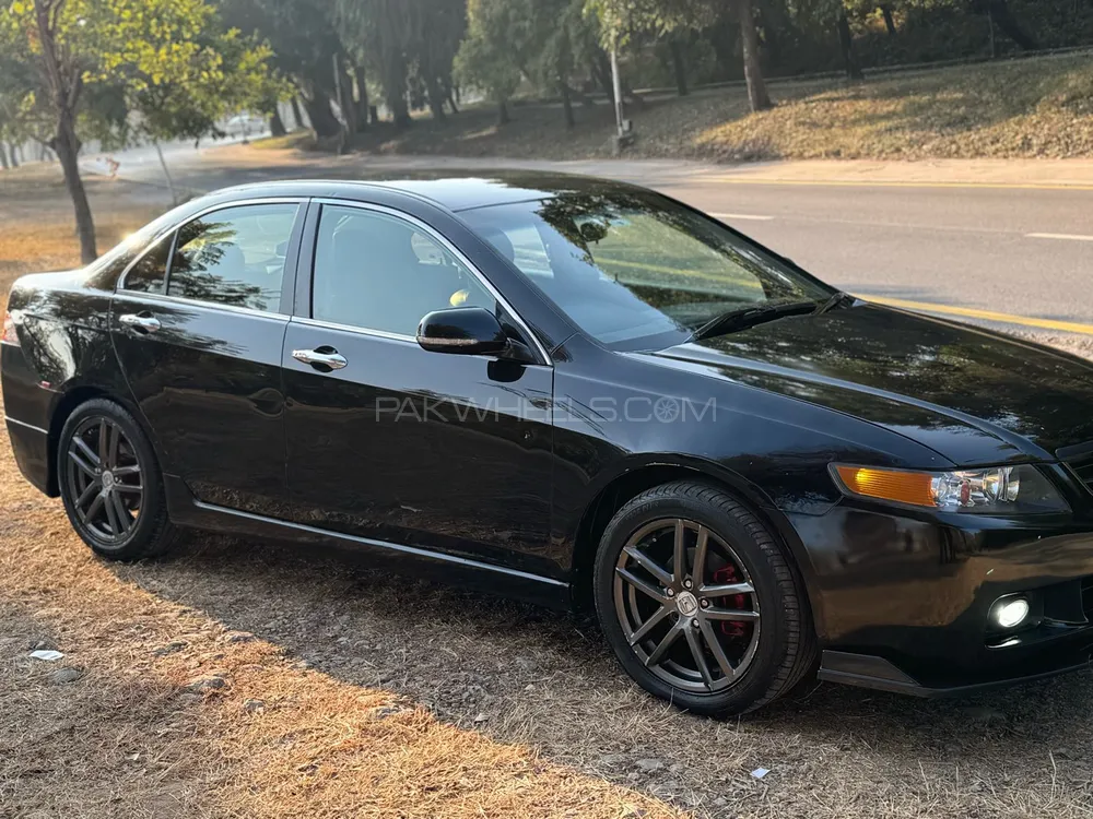 Honda Accord 2004 for Sale in Islamabad Image-1