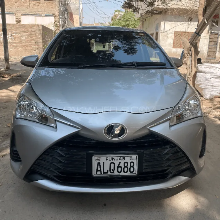 Toyota Vitz 2019 for Sale in Sahiwal Image-1
