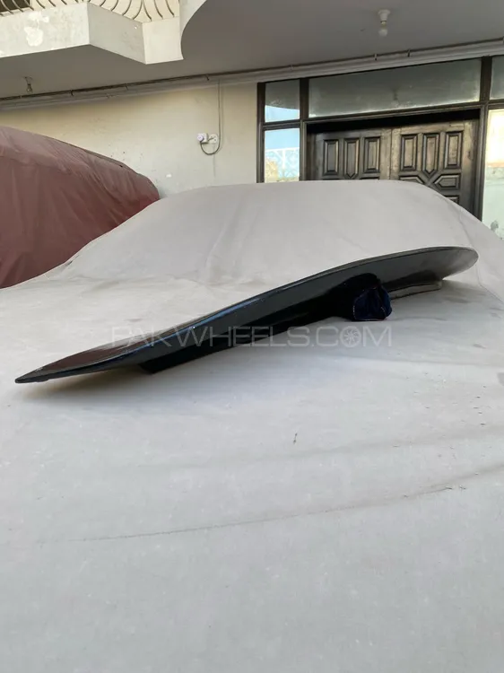 ducktail spoiler Image-1