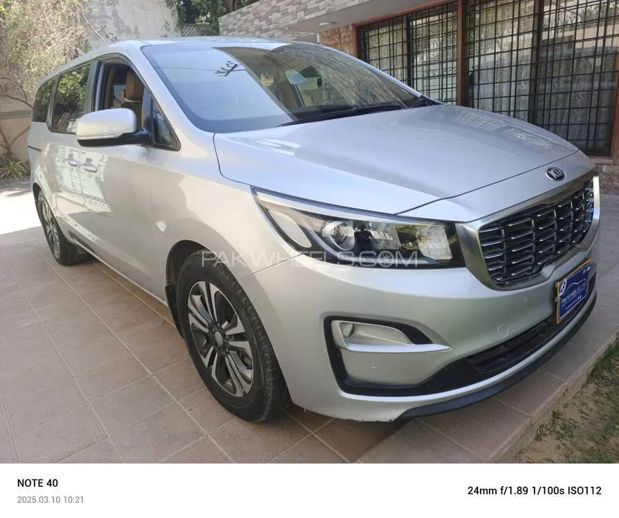 KIA Carnival 2018 for Sale in Karachi KIA Carnival 2018 for Sale in Karachi Image-2